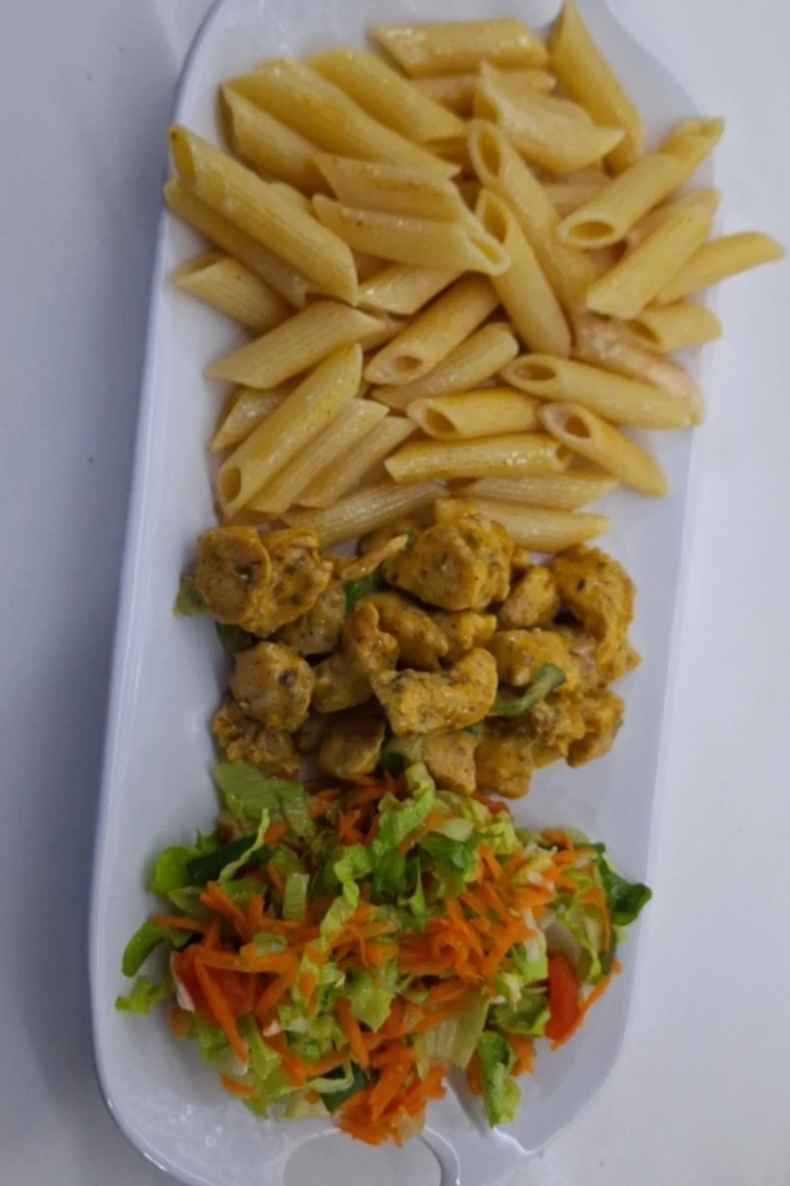 Cafe de Paris Soslu Tavuk