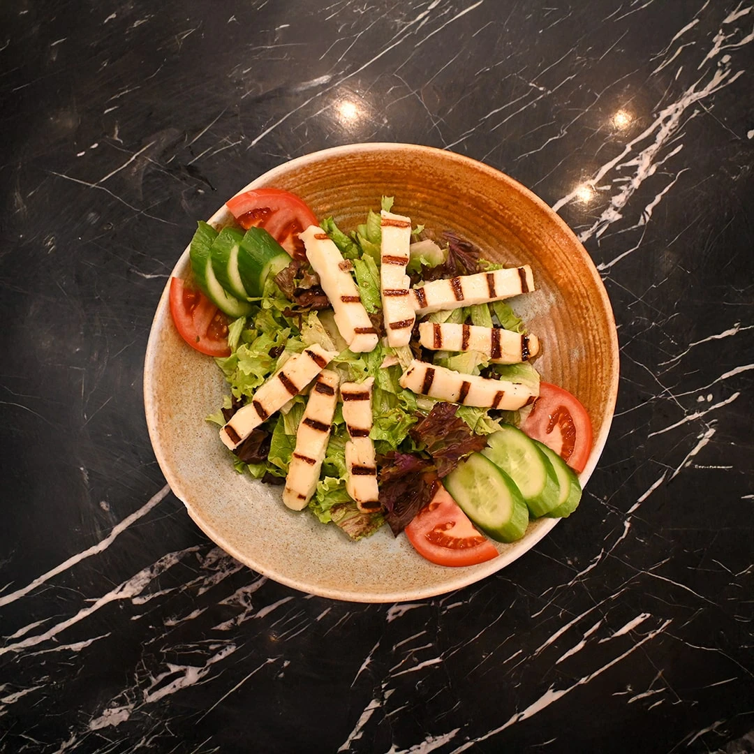 Izgara Hellim Salata