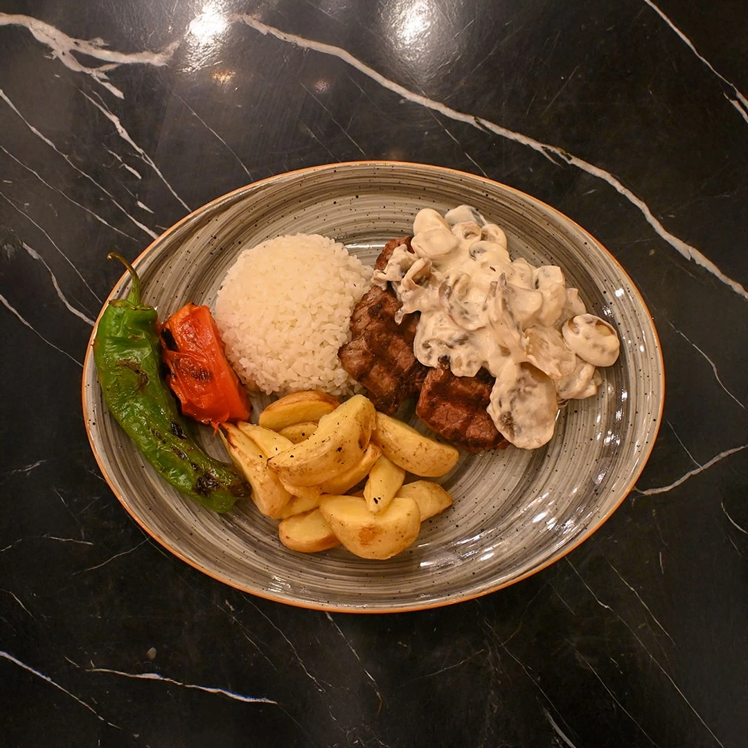 Mantar Soslu Bonfile Et